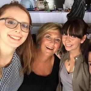 Meet your Posher, Sandy